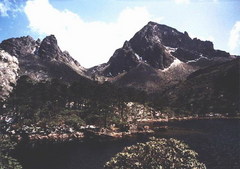 螺髻山图片