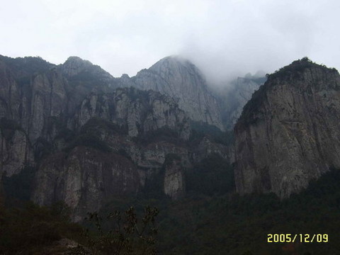 <em>美女</em>峰旅游_四川<em>乐山美女</em>峰旅游