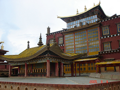 松赞林寺图片