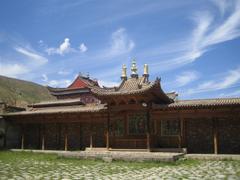 隆务寺图片