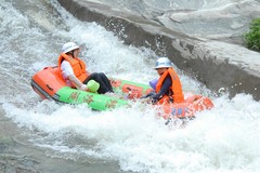 浏阳漂流之周洛飞瀑漂流