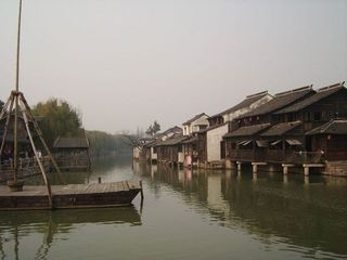 傍晚的河畔