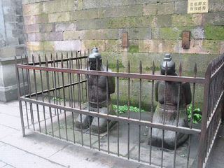 秦桧跪像