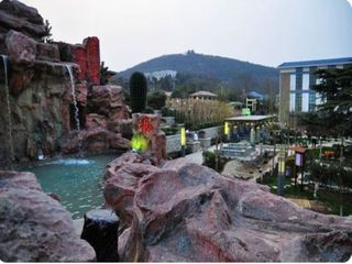 汤山一号温泉