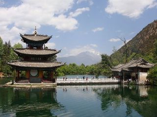 黑龙潭