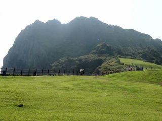 城山日出峰