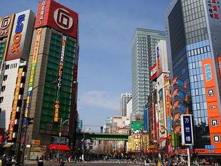 秋叶原LAOX免税店