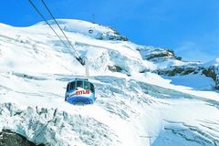 瑞士雪山<em>气温</em>_美到无法形容的铁力士雪山_宏